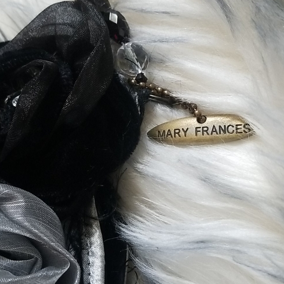 "Elegant Sparkle: Black & Silver Mary Frances Evening Purse" - Picture 3 of 11